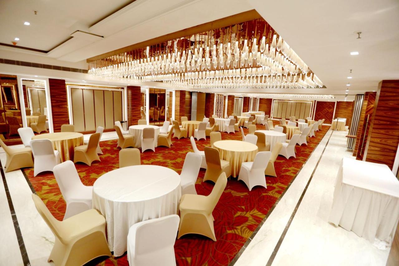 Hotel Madin Waranasi Zewnętrze zdjęcie