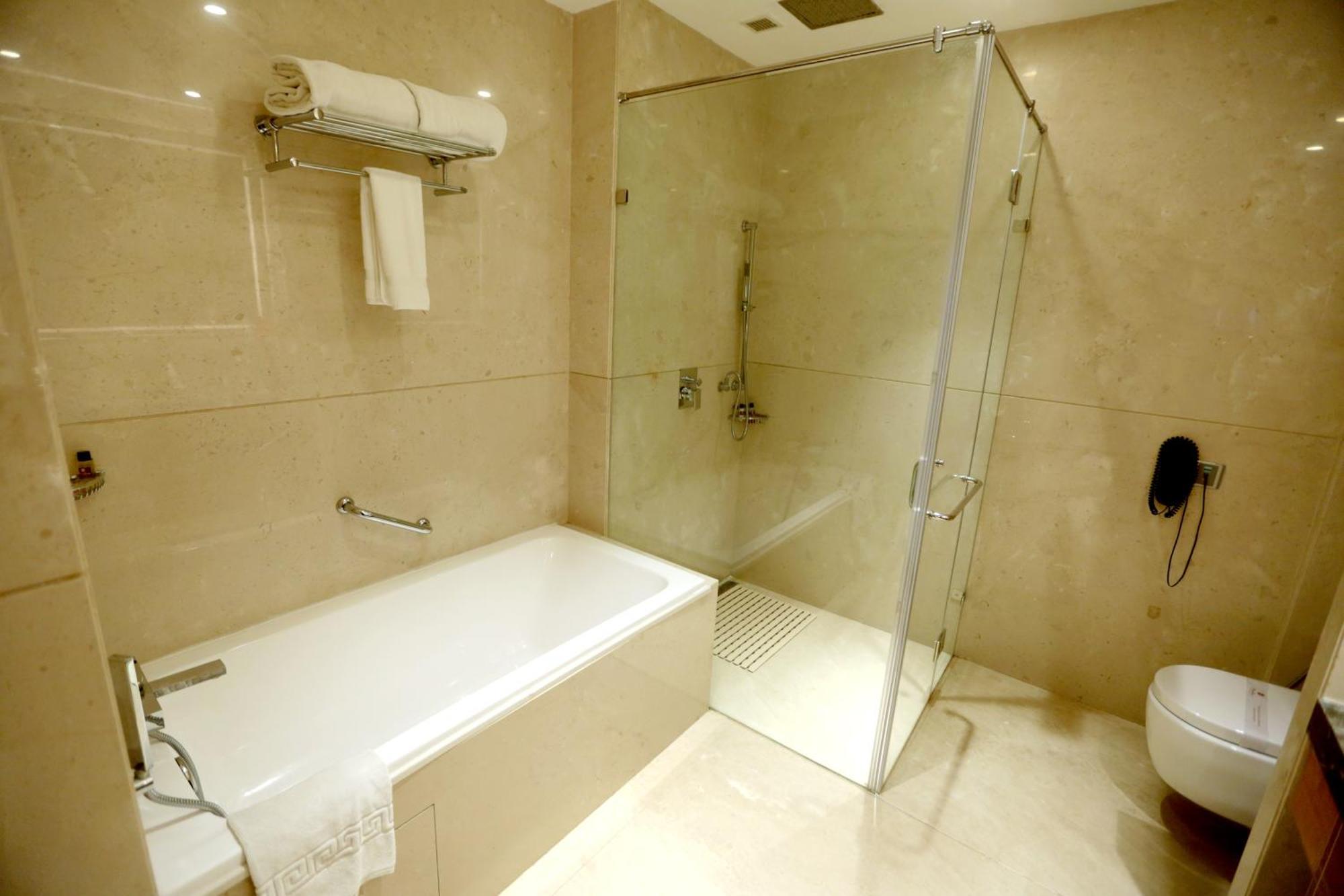 Hotel Madin Waranasi Zewnętrze zdjęcie